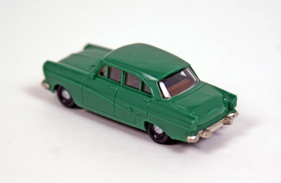 Brekina Models Car, Ford Taurus, Scale Vehicle, #1903, HO Scale, NOS - Image 3 of 4