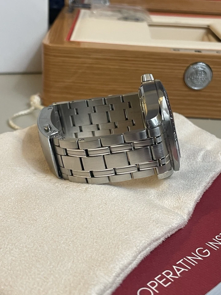 Omega Seamaster 42mm (2019) - Co-Axial Automatic Watch - Grey Dial, photo 4 of 5