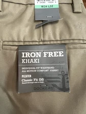 Dockers Men’s Pants Pleated Classic Fit D3 34x32  New With Tags Khaki Iron Free