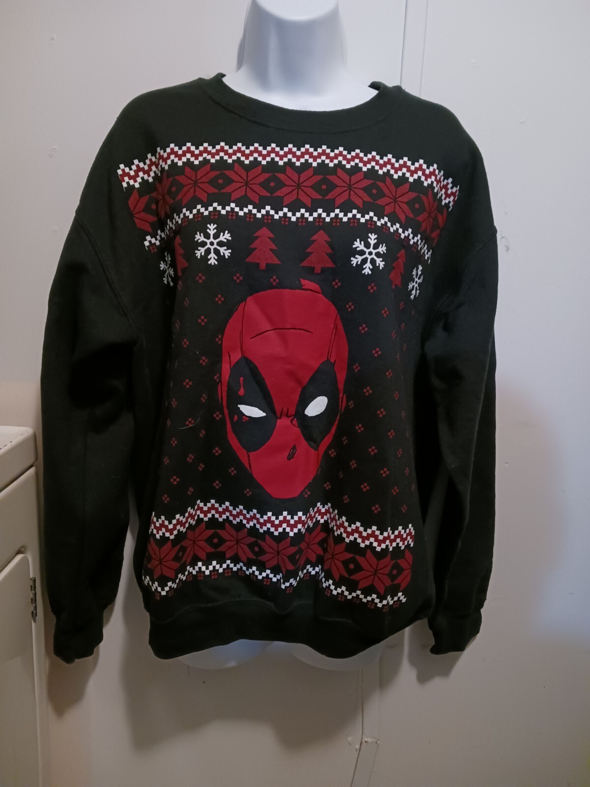Marvel Deadpool Christmas Holiday Sweatshirt Size… - image 2