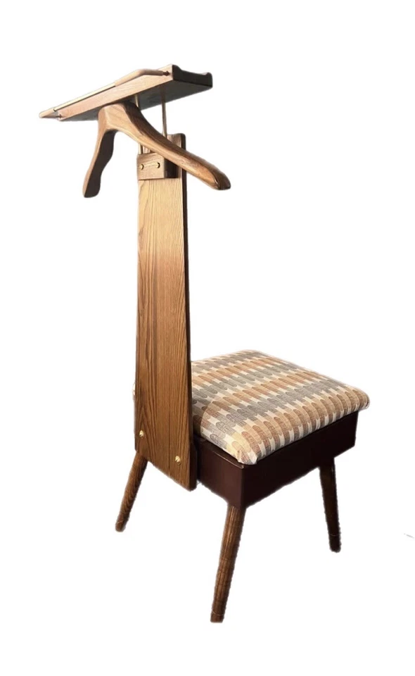 定制中世纪木制代客椅带储物。 双色饰面 — 第 2/4 张图片