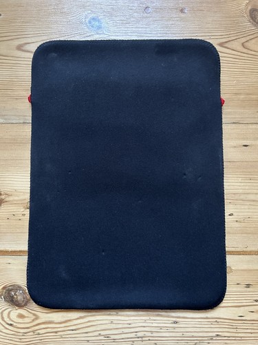 SQUARE ENIX - 13” NOTEBOOK LAPTOP SLEEVE BAG CARRY CASE COVER - Picture 2 of 2