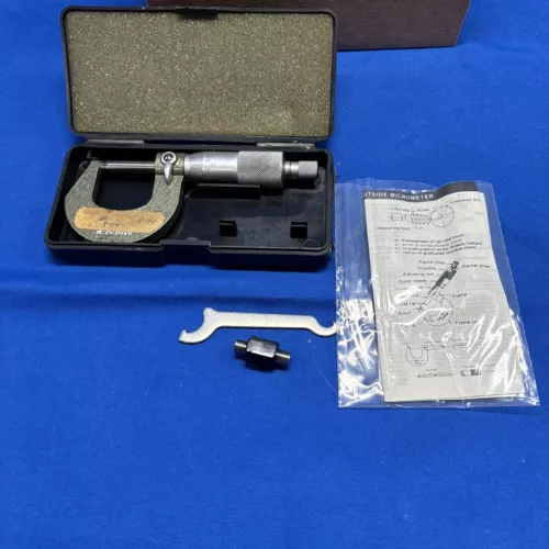 Mitutoyo Micrometer Model 101-113 w/Case Metalworking Measurement Measuring Tool