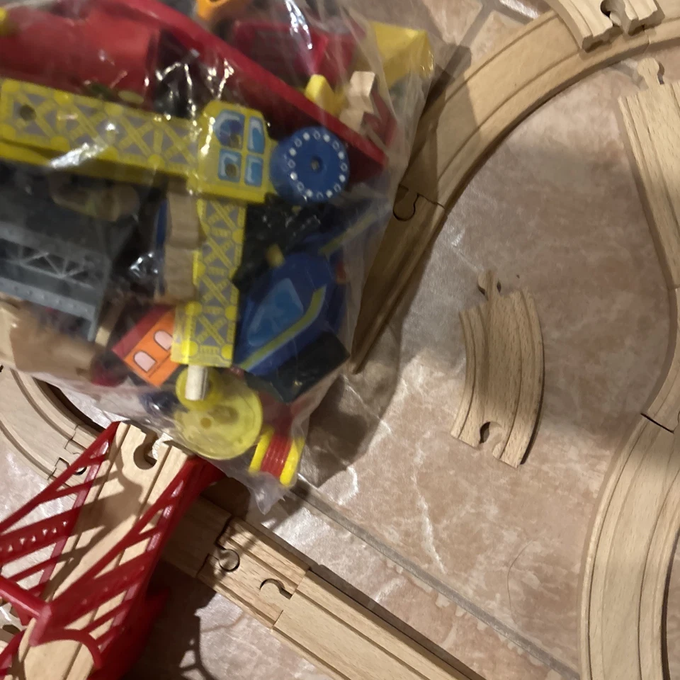 kidkraft - Juego de tren urbano 4002 ~ Juego completo - Sin mesa/caballeros usados Foto 4 de 4