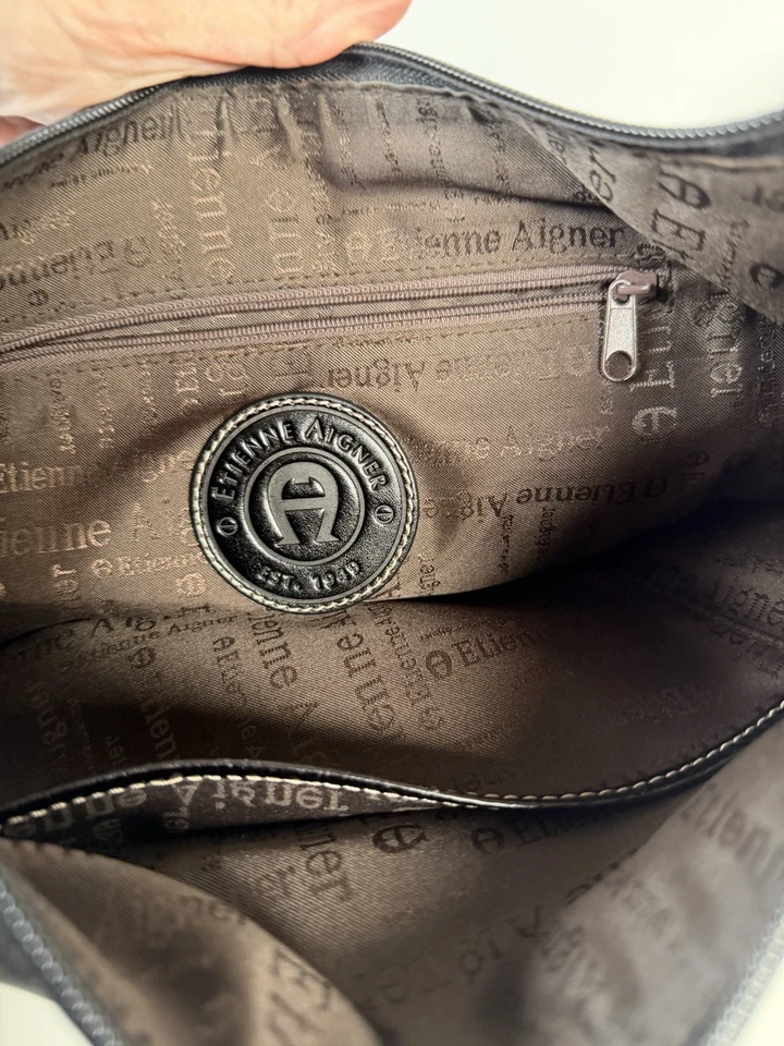 Vintage Etienne Aigner Black Leather Hobo Purse Shoulder Bag Pockets Y2K READ - Image 3 of 4