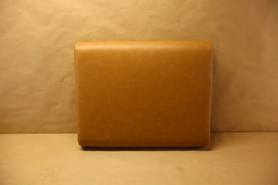 Otomana Baxton Studio Bianca marrón tostado y nogal Foto 4 de 4