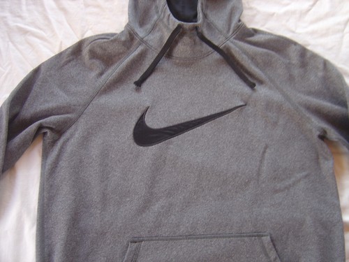Nike Dri-Fit Hoodie Gray Hooded Pullover Sweatshirt Unisex Youth Size Medium-EUC - Picture 3 of 3