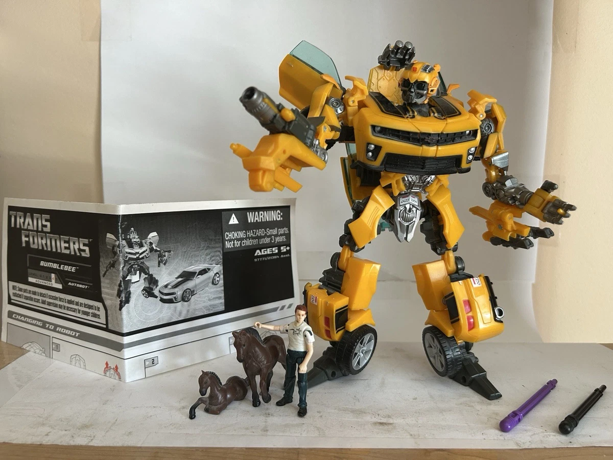 SF・ファンタジー・ホラー Transformers Bumblebee Human Alliance Amazon.com: Transformers Human Alliance - Bumblebee with Sam