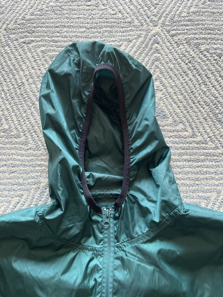 Avalanche Outdoor Supply Company Lightweight Hooded Raincoat - Green - Large - Image 3 of 4