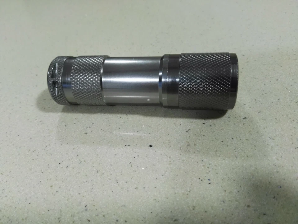 Linterna led azul y plata - Imagen 4 de 4