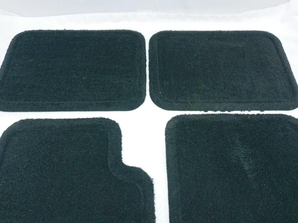 Vintage Rubber Queen Van Floor Mats Fitment Unknown Dark Gray In Color Foto 4 de 4