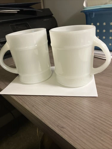 Vintage FIRE KING White Milk Glass Barrel Mug EUC Anchor Hocking 1970