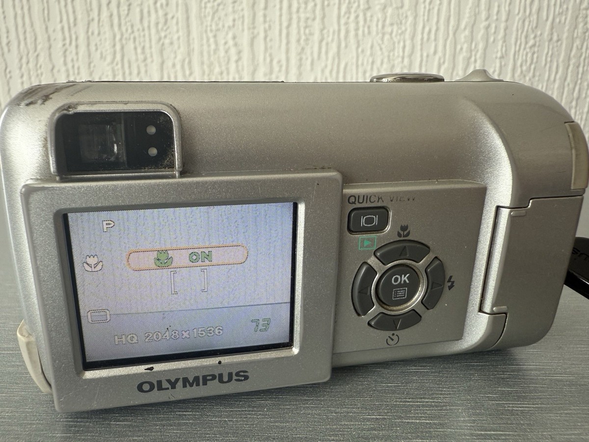 Olympus CAMEDIA 350 Zoom 3.2MP Digital Camera - Silver for