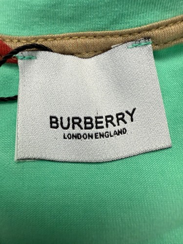 Womens Burberry T-Shirt Cotton V-Neck size 10-12 BNWT RRP £170 - Picture 2 of 14
