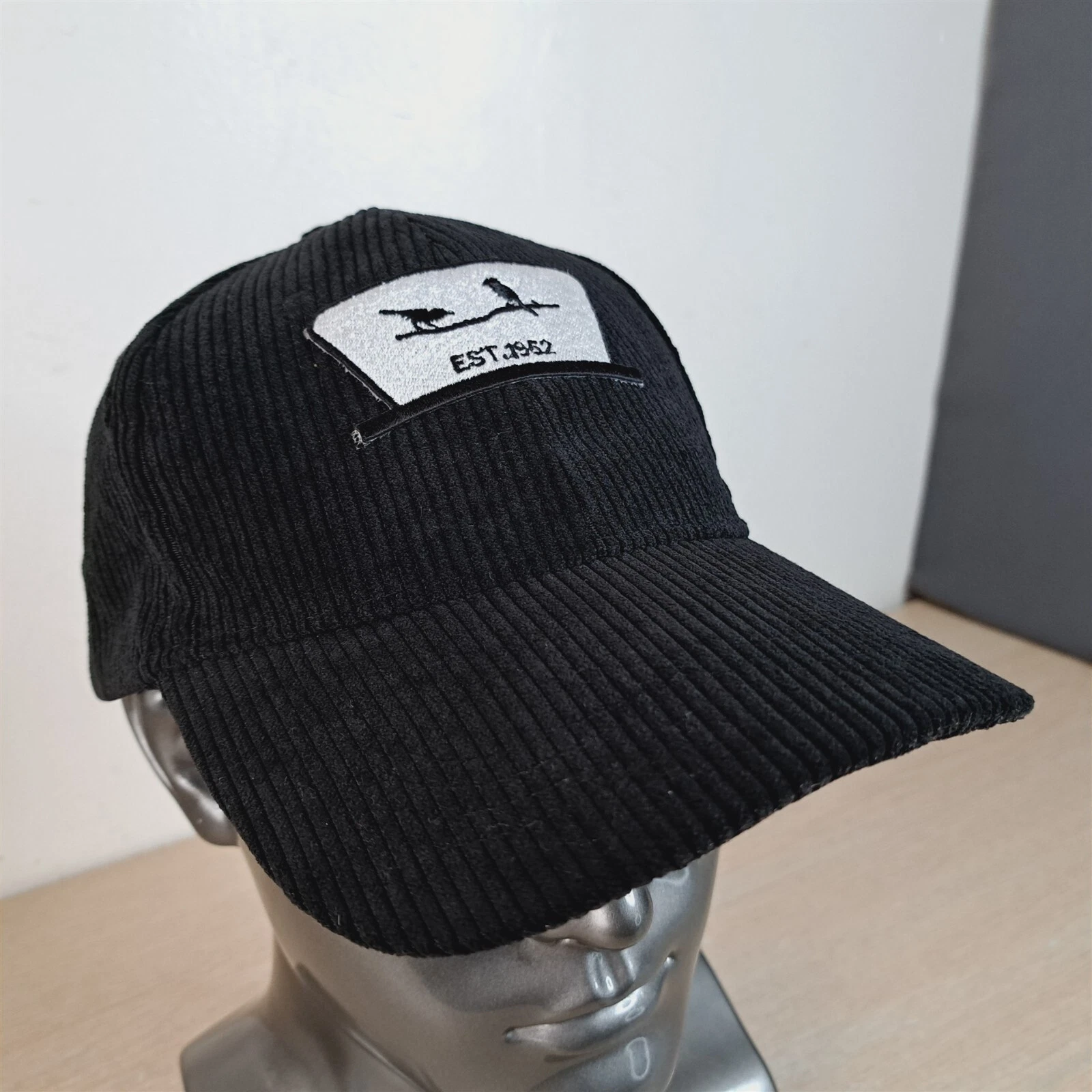 SPARROWS LODGE CORDUROY ADJUSTABLE STRAPBACK BASEBALL HAT/CAP BLACK PALM SPRINGS