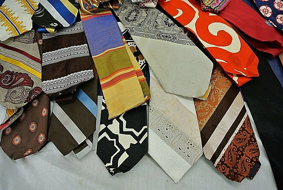 Gravatas masculinas vintage, largura larga e média, lote grande - 20+ - Imagem 3 de 4