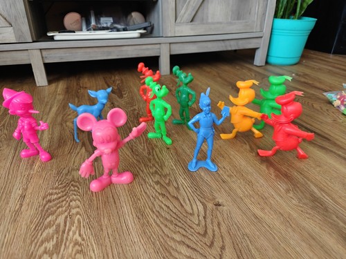 10 - 1970'S MARX WALT DISNEY 6" FIGURE LOT - MICKEY DOALD GOOFY PETER PAN BAMBI