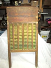 Vintage E. Murdock & Co., Winchendon, Mass. wood brass laundry scrubbing board