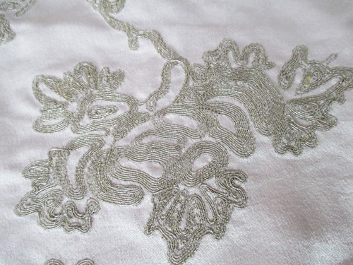 ZARA HOME Metallic EMBROIDERED FLORAL THROW PILLOW COVER ~ 12 x 20" ~ NEW - Picture 8 of 9
