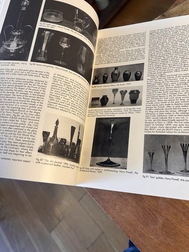 Whitefriars Glass Reference Book - Lesley Jackson - Picture 4 of 6