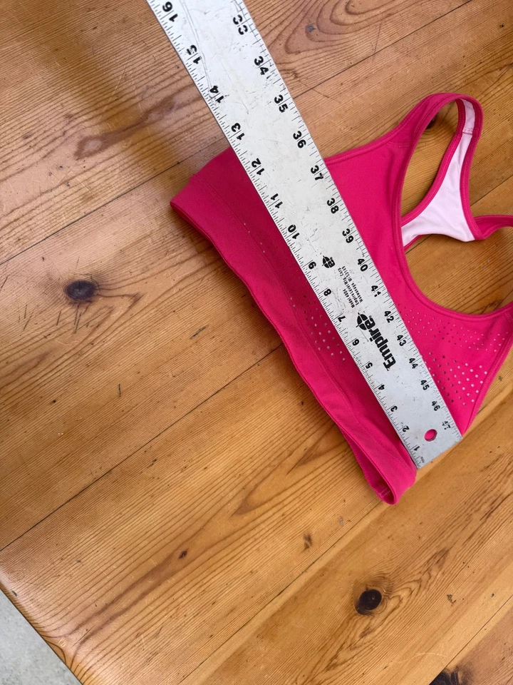 Old Navy Women’s Medium Support PowerSoft Racerback Sports Bra Size S A8 - Image 3 of 4