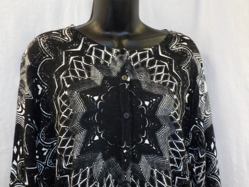 Joseph A. Cardigan Size L NWT Black Medallion Geometric Rayon Blend 3/4 Sleeve - Picture 2 of 12
