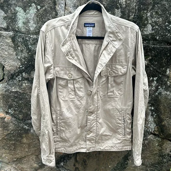 patagonia soaring button front ripstop pockets jacket