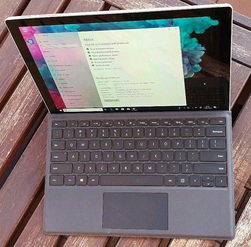 Microsoft Surface Pro 2017 i7 Gen 7 - 8GB Ram - 256 GBSSD Tablet + Keyboard - Picture 8 of 12