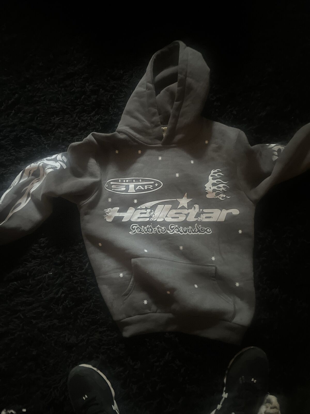 hellstar hoodie medium (never worn) - image 2