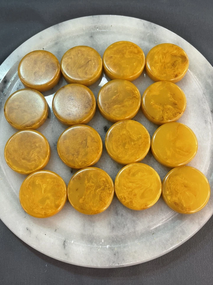 VTG Bakelite Backgammon Chocolate/Butterscotch Marbled 30 Checkers 4 Dice/ inc. - Image 2 of 4