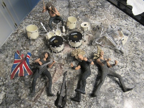 Metallica – Harvester of Sorrow Stage Set & Figures (McFarlane, 2001)