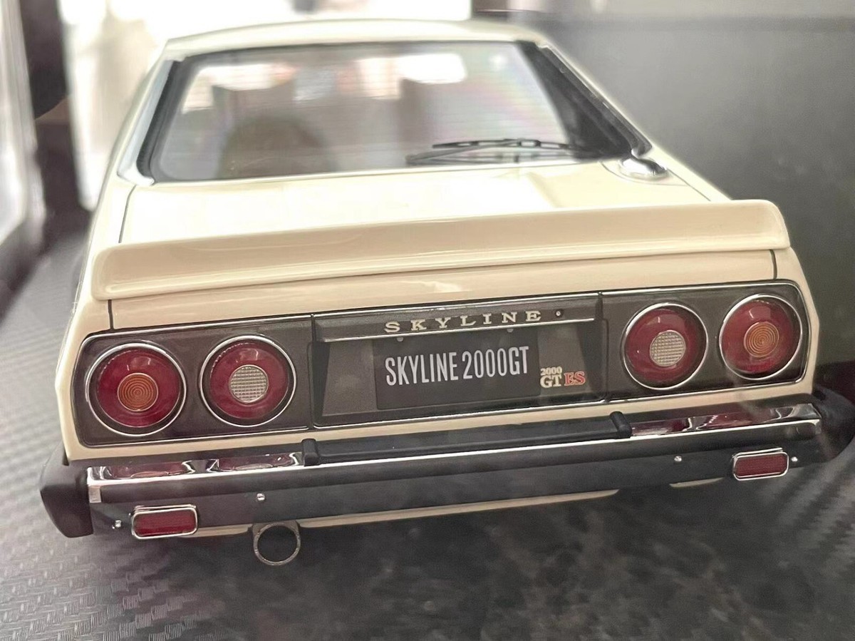 RARE* IG1081 1/18 Nissan Skyline 2000 GT-ES (C210) White RARE* IG1081 1/18 Nissan Skyline 2000 GT-ES (C210) White