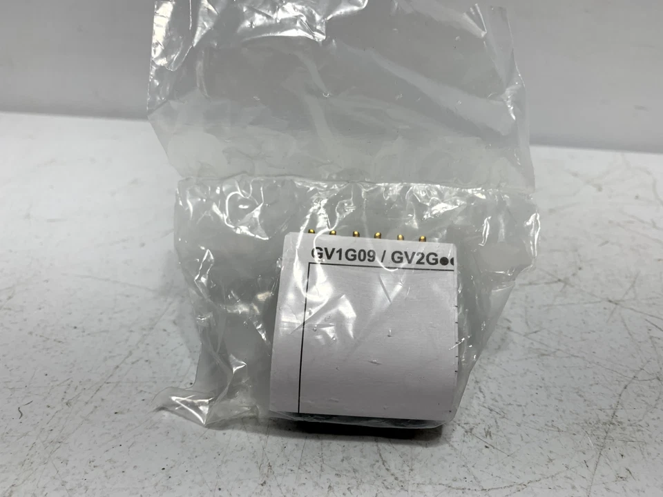 Schneider Electric GV1G09 Terminal Block 63 Amp 3 Pole 16-4 AWG - Image 3 of 4