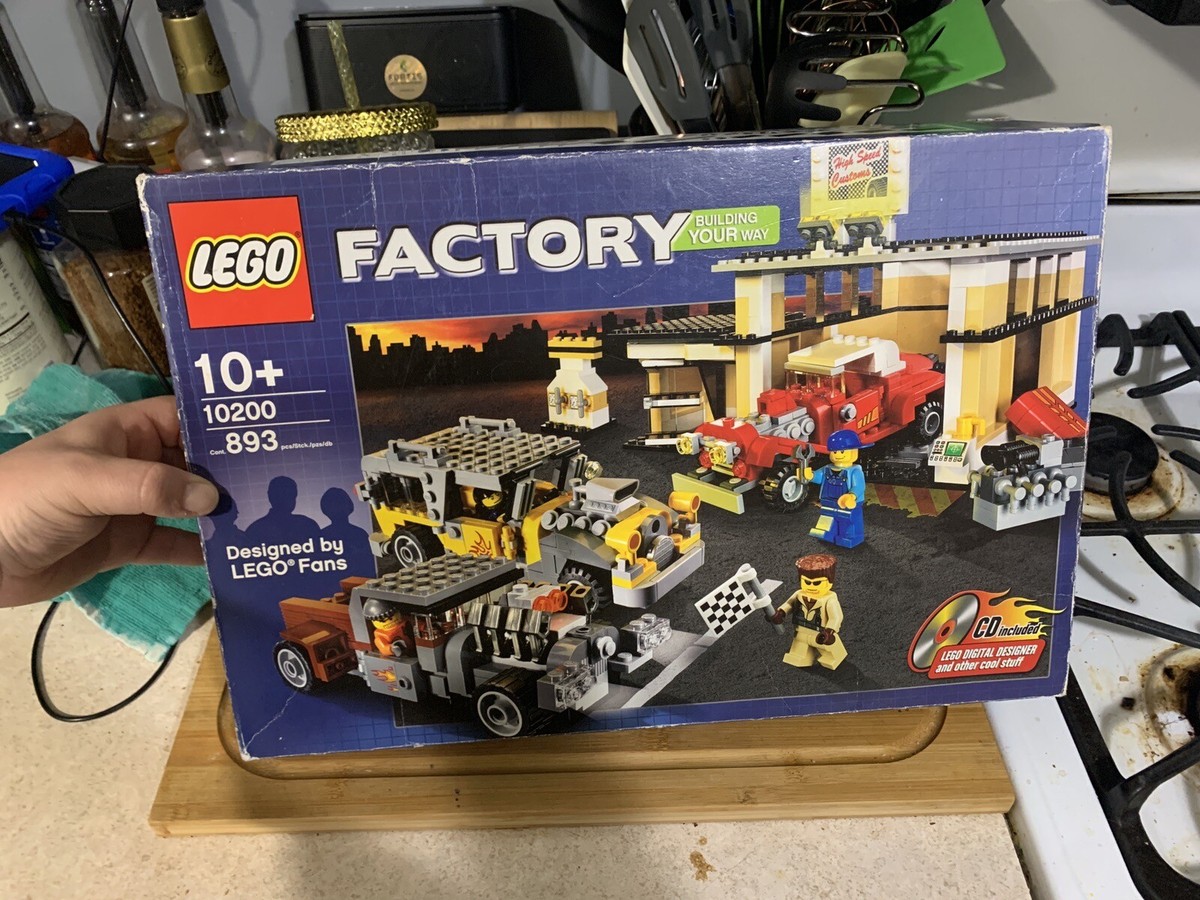 LEGO Factory: Custom Car Garage (10200) Box Only