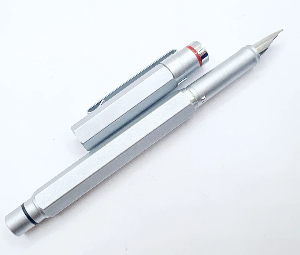 Pluma Estilográfica Newton Plata Rotring Metal EF Nuevo en Caja Alemania No Usada ni Entintada Foto 4 de 4