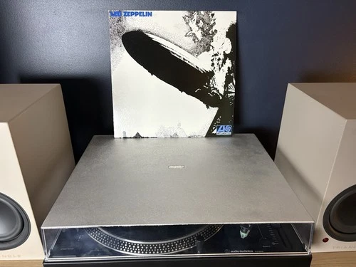 Led Zeppelin I UK 2011 Reissue Vinyl Record Album LP VG+/VG+