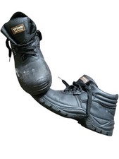 Titan Work Shoes Very Good Condition Size 8 Black Only Damge Is White Stain