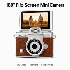 Retro Mini Flip Camera Little Keychain Digital Camera With Flashlight for Gifts