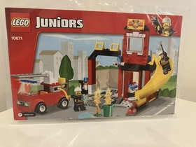Lego Juniors Fire Emergency 10671 Complete Set VGC Lego Fire Station Fire Engine