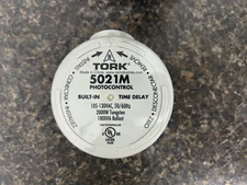Tork 5021M Turn Lock Mounting Delayed Response Photocontrol