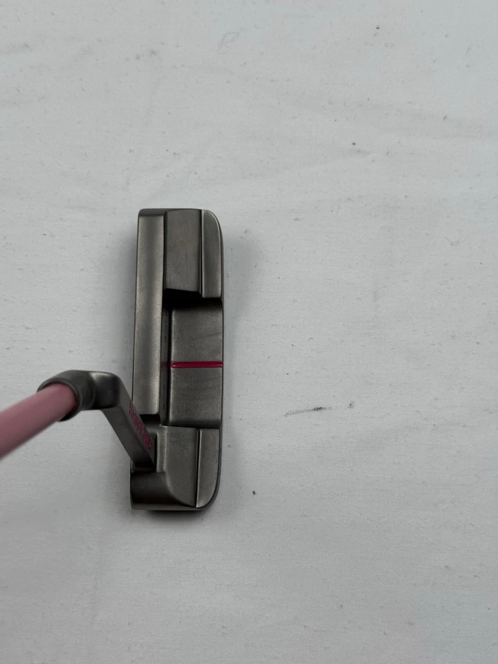 Boccieri Ladies 34.5" CX2 Putter Blade Pink Milled Face This Putter Is Beautiful - Image 4 of 4