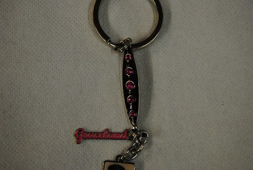 ELVIS PRESLEY FACE PROFILE GEM BAR METAL KEYRING KEYCHAIN NEW OFFICIAL RARE - Picture 3 of 7