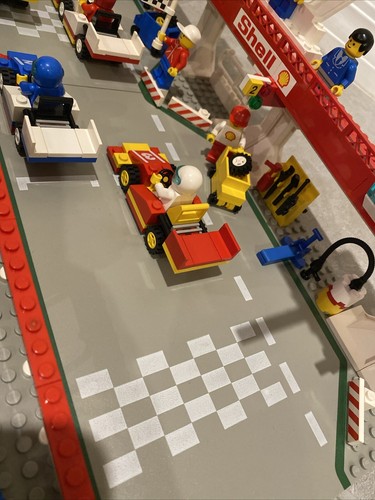 LEGO Town: Victory Lap Raceway (6395) -100% Complete - Picture 8 of 24