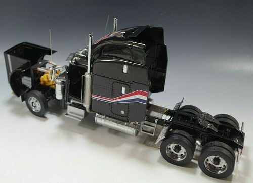 FRANKLIN MINT PETERBILT MODEL 379 TRUCK AND TRAILER US. FLAG 1:32 SCALE DIE CAST - Picture 7 of 11
