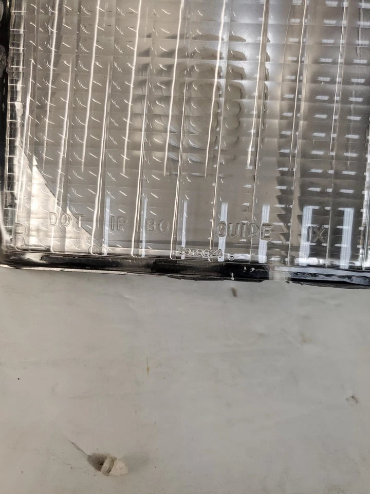 Новый оригинальный производитель 1980-84 Chevy citation RH решетка смонтированный поворотник свет 5970022 (597) - Изображение 2 из 4