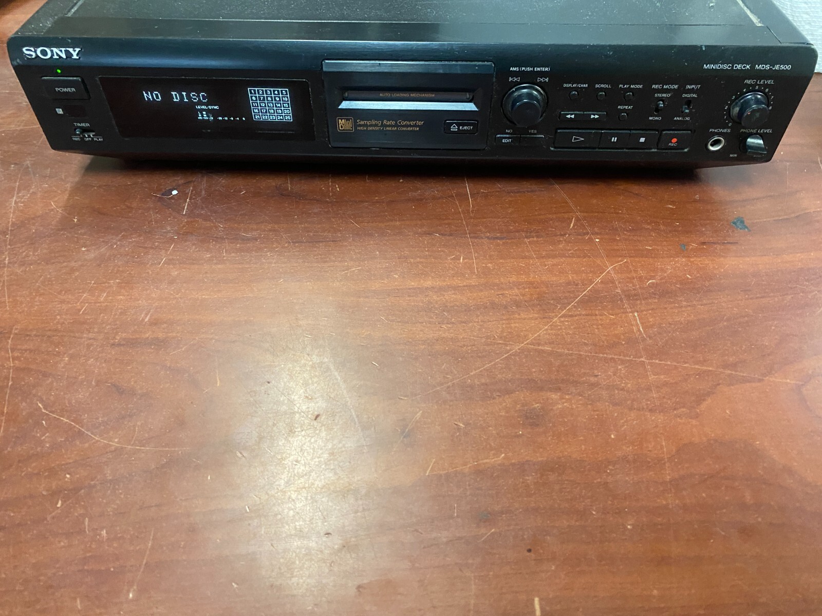 Sony MiniDisc Deck MDSJE500, Tested to work, Includes 2 new Mini Discs