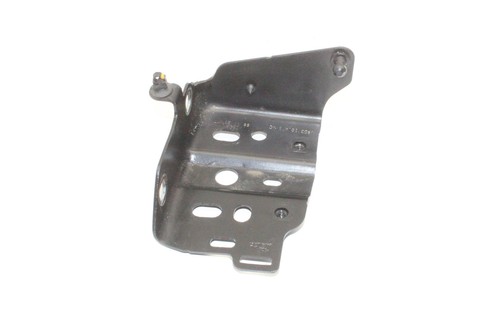 Soporte inferior delantero derecho JAGUAR I-PACE X590 J9D3-101A72-AC EV400 294kw 2022 - Imagen 1 de 4