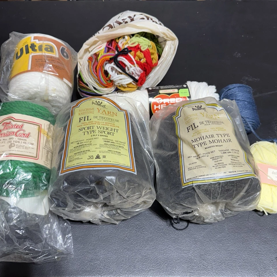 Vintage Garnpaket - Phentex Mohair & Sportgewicht, rotes Herz, gedrehte Kordel,