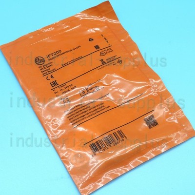 New 1PC For IFM IFT200 INDUCTIVE SENSOR METAL THREAD SOCKET Free Shipping