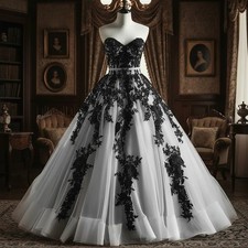 Black White Wedding Dresses Floral Lace Appliques Sleeveless Gothic Bridal Gowns